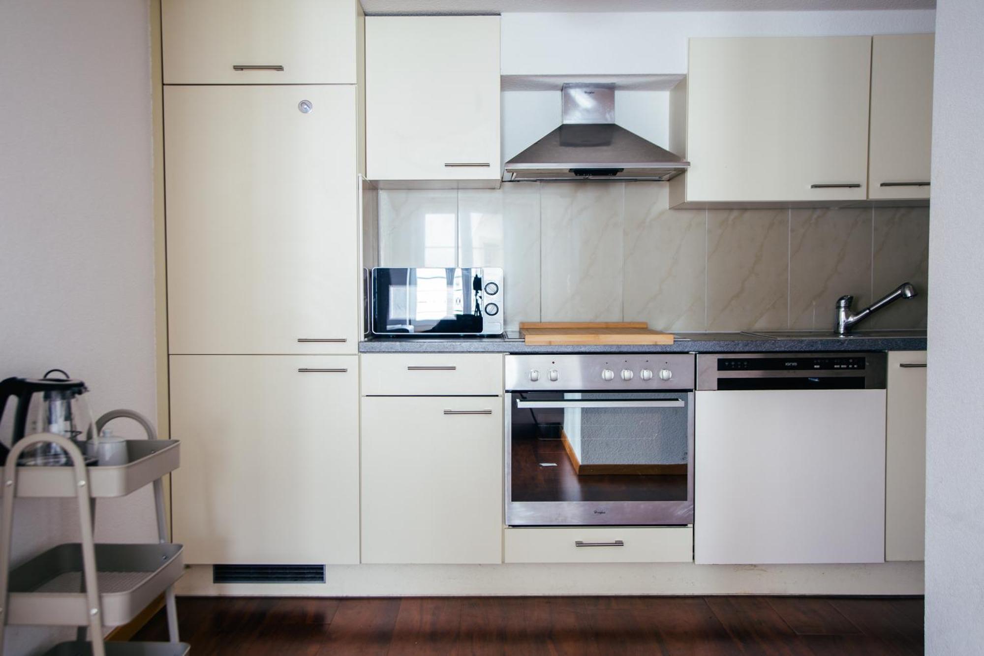 Nimbuzzz Apartments Unterseen エクステリア 写真