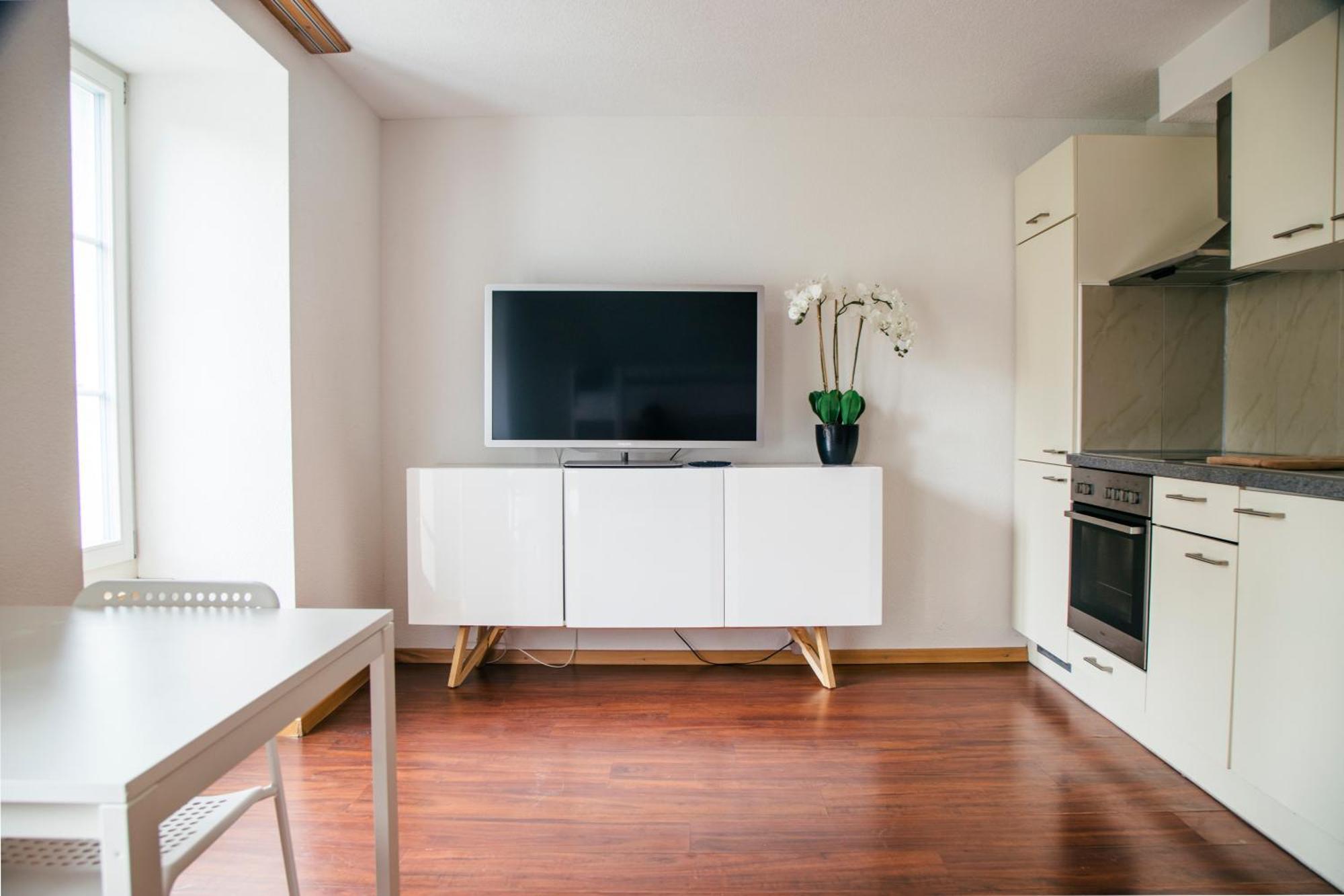 Nimbuzzz Apartments Unterseen エクステリア 写真