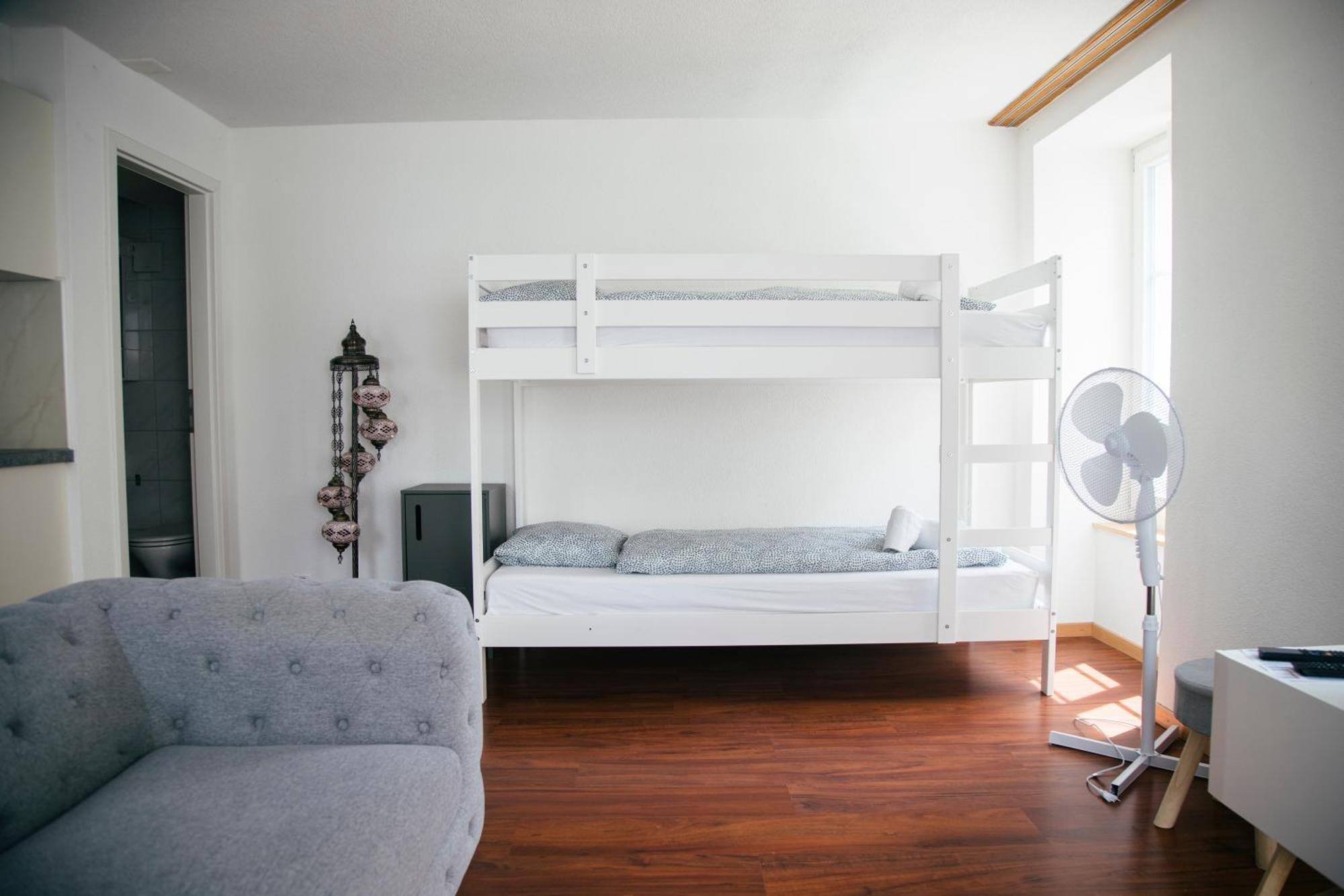 Nimbuzzz Apartments Unterseen 部屋 写真